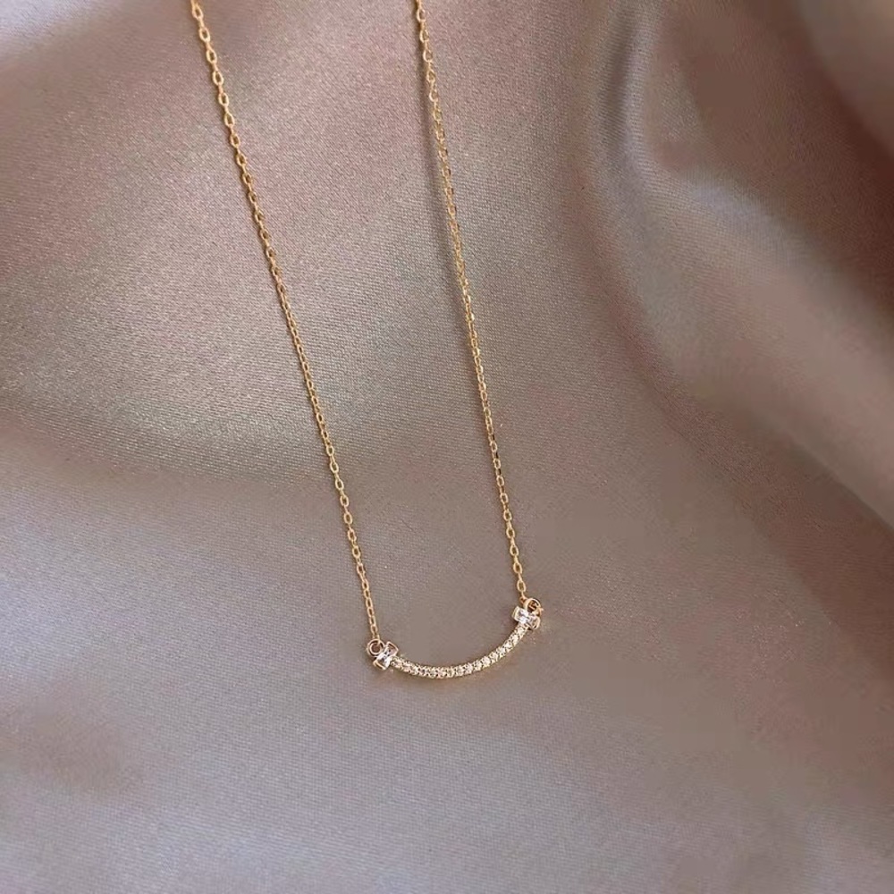 S925 Sterling Silver Diamond Smile Necklace Size S